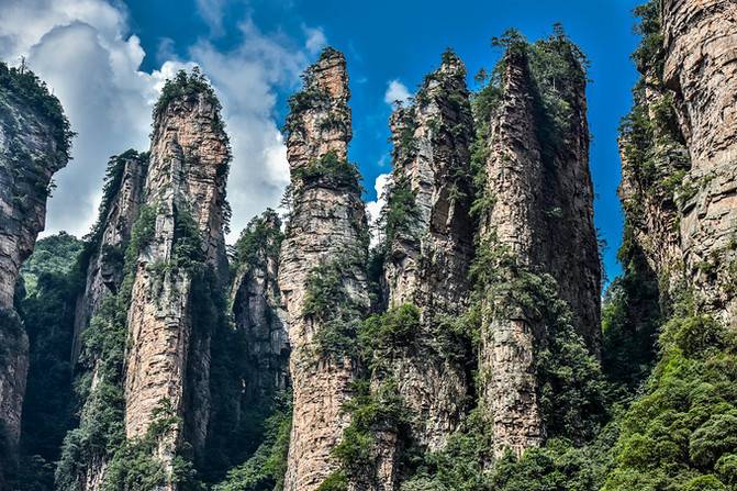 [charming Xiangxi] Zhangjiajie has a beautiful Wulingyuan World Park and excellent Xiangxi culture