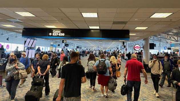 TSA Expecting Airport Staffing Shortages, Offering $1k Bonuses